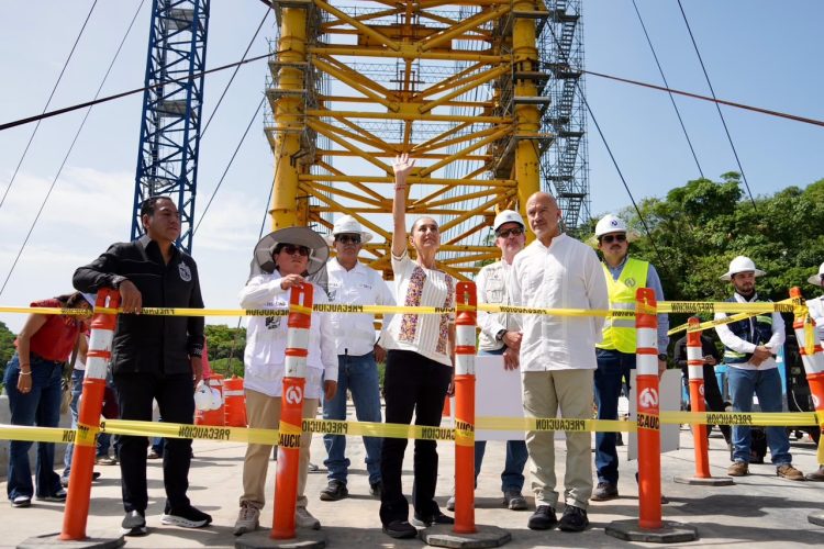 Presidenta Sheinbaum supervisa puente “Rizo de Oro”; comunica Sierra Madre de Chiapas