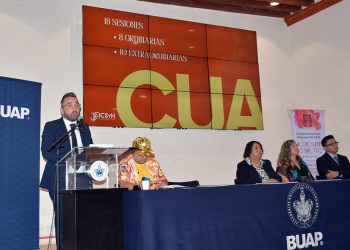 Rinden Primer Informe de Labores en el Instituto de Ciencias Sociales y Humanidades