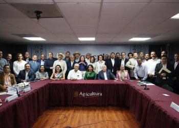 Gobierno federal y estatal fortalecen coordinación para transformar el campo mexicano
