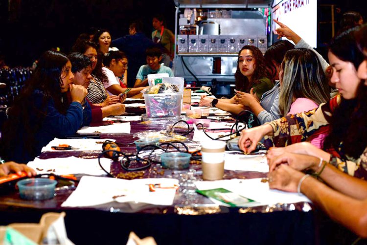 Emprendimiento y riqueza comunitaria estatal, mediante «Talleres con Amor» en CONCAFÉ 2026