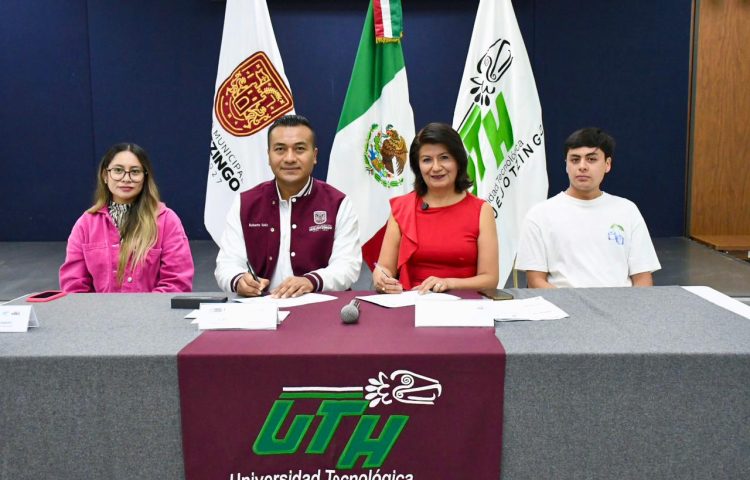 UTH y Ayuntamiento de Huejotzingo garantizan titulación gratuita para 100 estudiantes