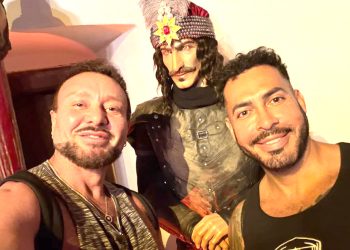 Viktor Rom celebró su cumpleaños en Bucarest junto al aristócrata Marco Lux y anuncia nuevos proyectos