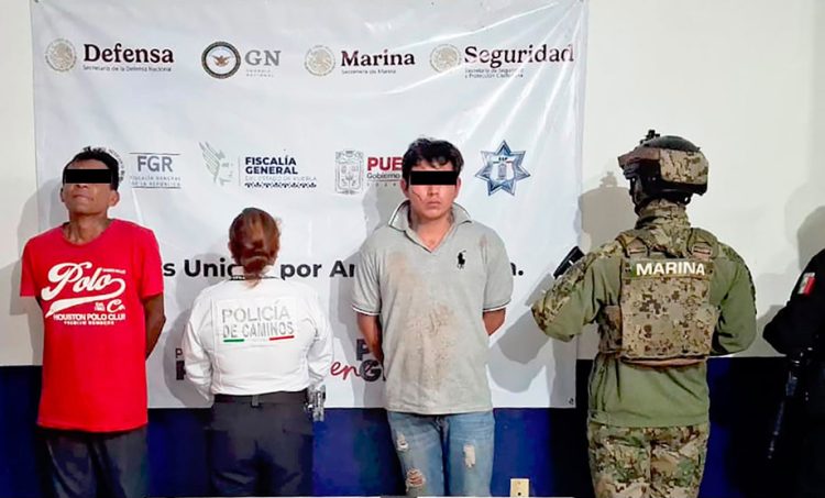 Detienen Policía Estatal y Marina a dos presuntos asaltantes de transporte de carga