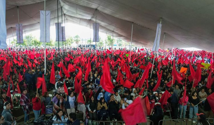 El pueblo organizado puede defender la patria: Aquiles Córdova