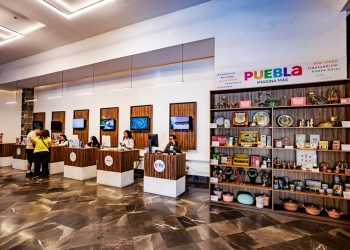 Gobierno de Pepe Chedraui impulsa la venta de artesanías y productos poblanos