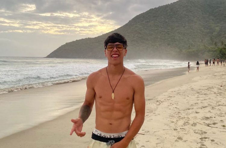 Futuro Ingeniero en Electricidad: Bryant Escalona