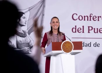 Beca Rita Cetina genera igualdad entre estudiantes: presidenta Sheinbaum