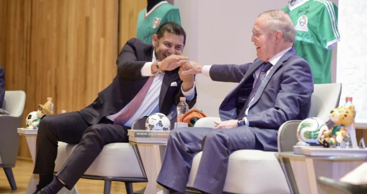 Gobierno del Estado de Puebla y José Ramón Fernández proyectan legado mundialista de México