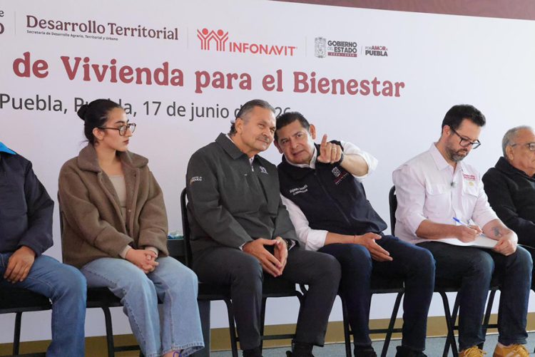 Con Viviendas para el Bienestar, Gobiernos Federal y Estatal transforman vidas de poblanos vulnerables