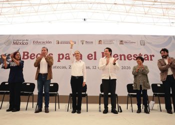 En Zacatecas, presidenta Sheinbaum anuncia Beca Gertrudis Bocanegra para universitarios