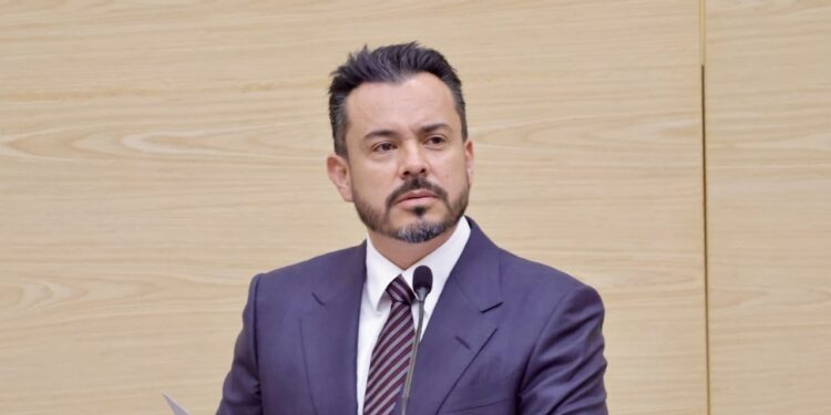 Por encima de diferencias políticas, el bienestar de las y los poblanos: García Parra