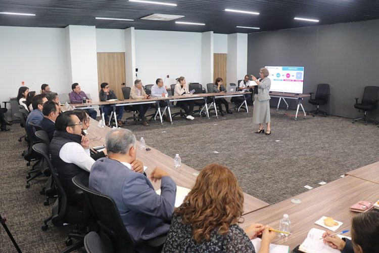 Fortalece Gobierno del Estado capacidades de control interno en Congreso de Puebla