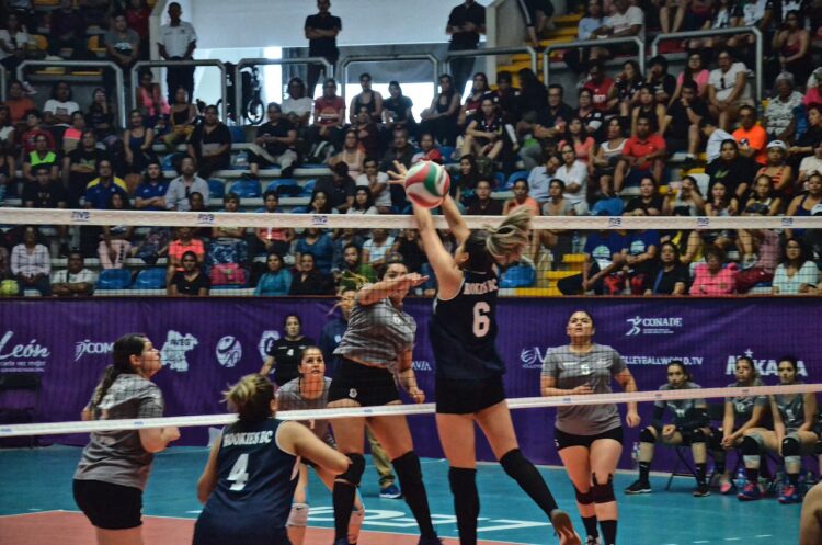 Más de 730 equipos de 30 estados se reunirán en Puebla capital para Festival Máster de Voleibol