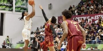 Lobos Puebla inicia venciendo al Calor de Cancún en la LNBP