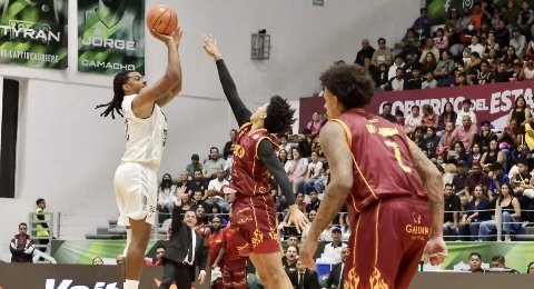 Lobos Puebla inicia venciendo al Calor de Cancún en la LNBP