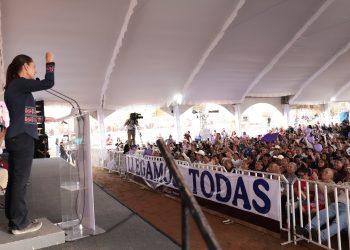 En Río Grande, Zacatecas, presidenta Sheinbaum entrega Pensión Mujeres Bienestar; reafirma apoyo a maestras y maestros