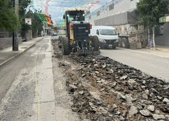 Interviene Gobierno del Estado tramo carretero San Diego Chalma – Santa Cruz Acapa en Tehuacán