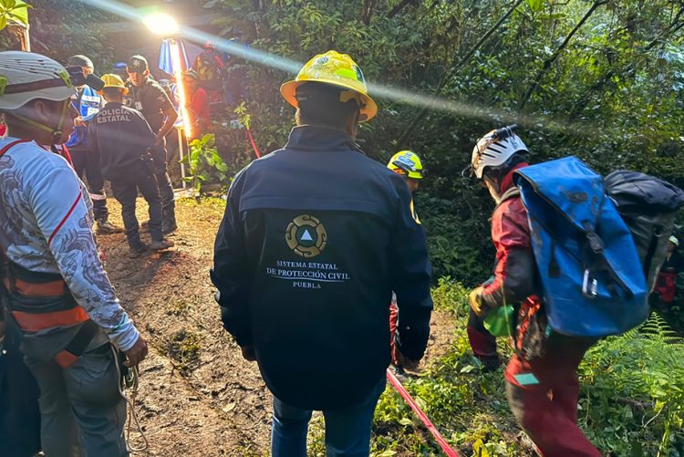 Localiza Protección Civil dos cuerpos en Grutas de Chichicazapa
