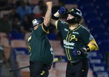 Arrancó la serie de fin de semana entre Pericos y Tigres con triunfo poblano