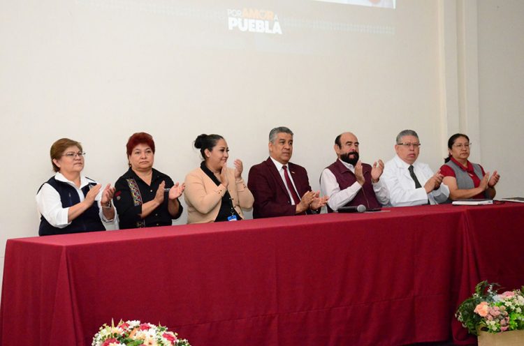 Con servicio social, USEP refuerza presencia en el sistema de salud