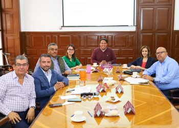 Avanzan obras de infraestructura, luminarias y ordenamiento vial en Puebla capital