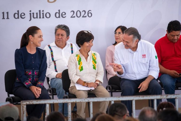 INFONAVIT entrega viviendas del Bienestar en Durango