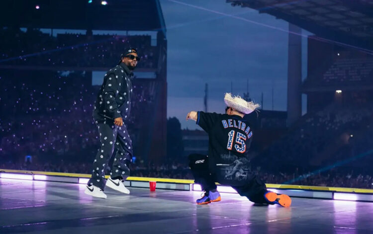 Jowell rinde homenaje a Carlos Beltrán en cierre de gira europea de Bad Bunny