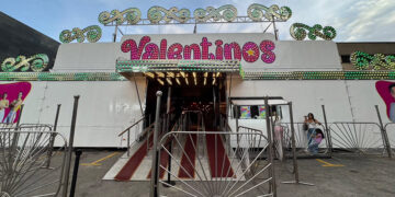 El Circo Hermanos Valentinos llena de alegría la terraza del CCCT: «El show debe continuar»
