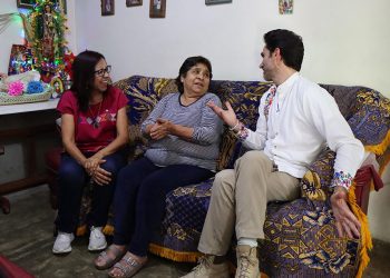 Servidoras y Servidores de la Salud continúan con visitas médicas domiciliarias y gratuitas del Programa Salud Casa por Casa en Puebla: Rodrigo Abdala