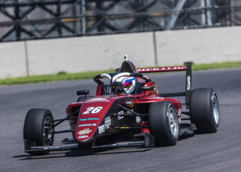 Alessandros Racing domina la FIA F4 NACAM con doble triunfo de Bobadilla