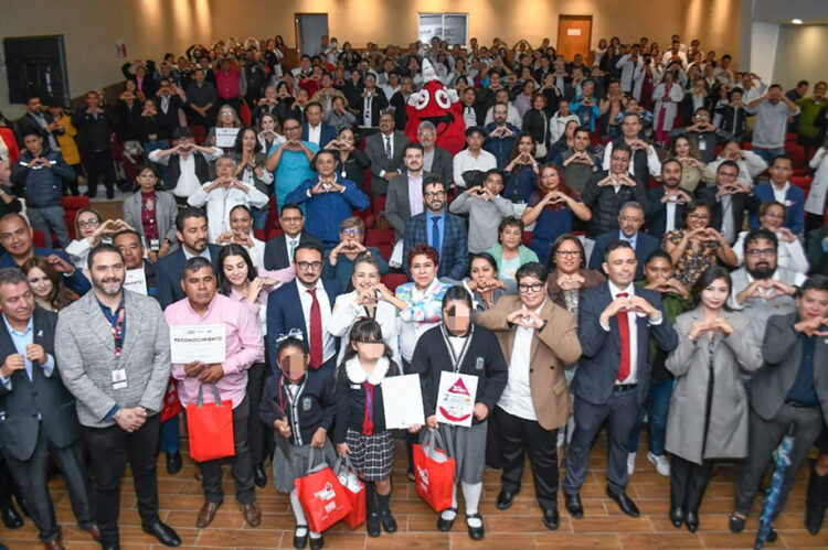 Universidad Anáhuac Puebla recibe por octavo año consecutivo reconocimiento por impulsar la donación altruista de sangre