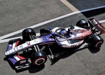 Considera «Checo» Pérez que Cadillac dio un paso adelante en prácticas en Silverstone