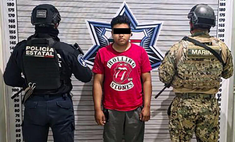 SSP y SEMAR detienen a presunto distribuidor de sustancias ilícitas en Puebla capital