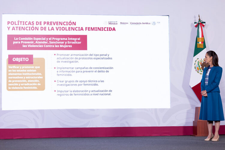 Presidenta Sheinbaum firma iniciativa para homologar delito de feminicidio en todo el país