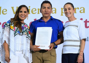 Desde Playa del Carmen, Claudia Sheinbaum anuncia plan integral para limpiar de sargazo las playas de Quintana Roo