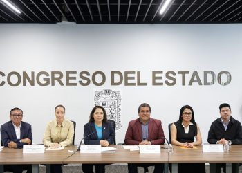Avala Comisión del Congreso reformas a la Constitución en materia municipal, electoral y judicial