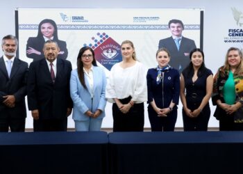 Abre Fiscalía espacios de formación profesional a estudiantes de siete universidades