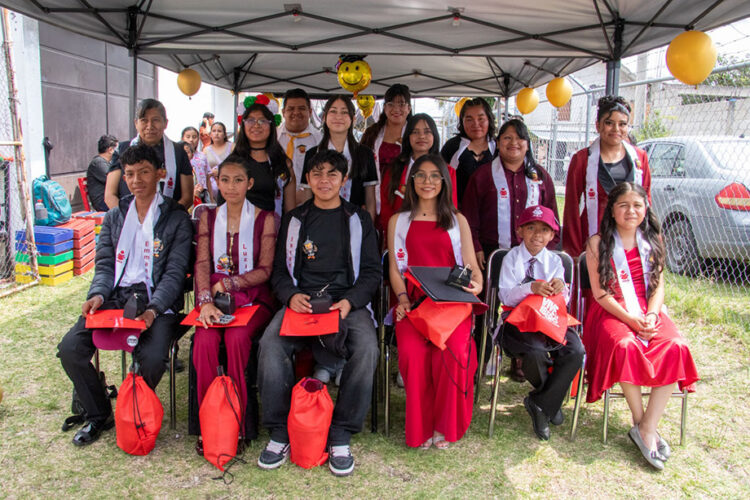 El hogar de los sueños cumplidos: una nueva generación concluye sus estudios en la Casa IBERO