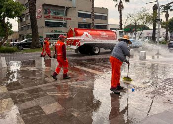 Gobierno de Pepe Chedraui efectuó labores lavado en la Avenida Juárez