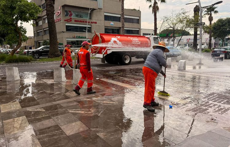 Gobierno de Pepe Chedraui efectuó labores lavado en la Avenida Juárez