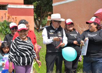 Gestiona José Luis Figueroa rehabilitación del parque en Santa Lucía