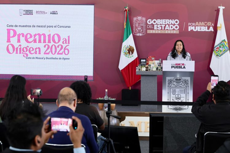 Gobierno Estatal reconoce la excelencia del mezcal poblano con “Premio al Origen 2026”