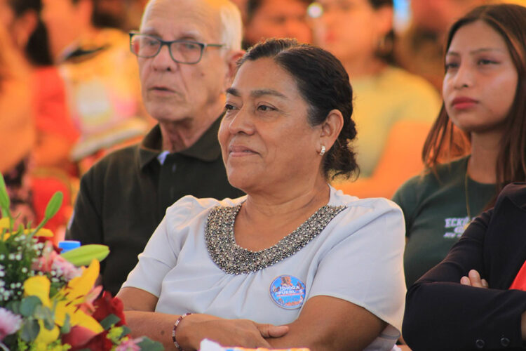 Forman al ‘hombre nuevo’ frente al fracaso del sistema educativo
