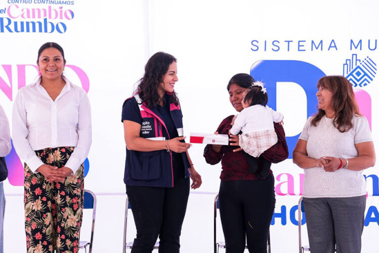 Continúa Lupita Cuautle impulsando el bienestar de familias sanandreseñas con entrega de medicamentos y apoyos funcionales