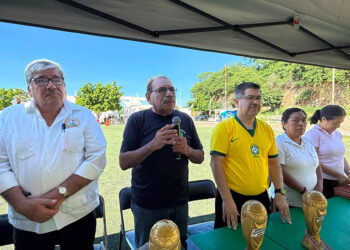 Con el «mundialito de futbol» trabajan con la niñez en Tecomatlán