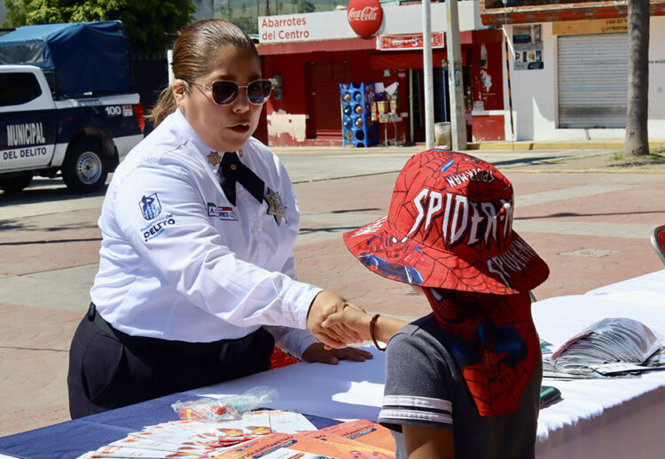 Conmemoran día naranja en San Bernabé Temoxtitla