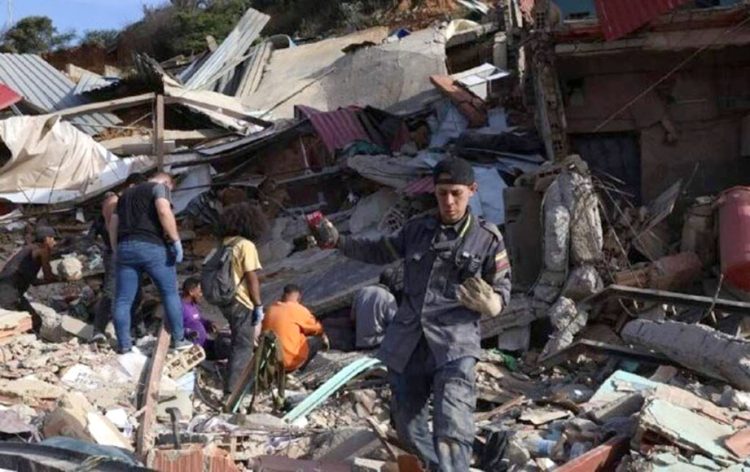 Terremotos en Venezuela colapsan servicios de salud y las muertes suben a 2,295 y 11,267 heridos