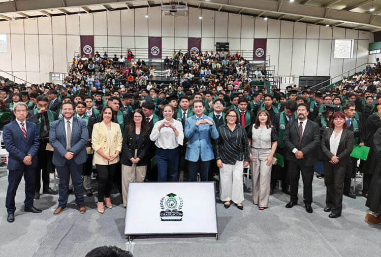 UTP celebra graduación de más de mil estudiantes