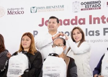 Por Amor a las Familias, Gobierno Estatal brinda atención en territorio con jornada integral