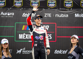 AGA Racing Team y Alex de Alba Jr. pelearon por el podio hasta las últimas vueltas en San Luis Potosí